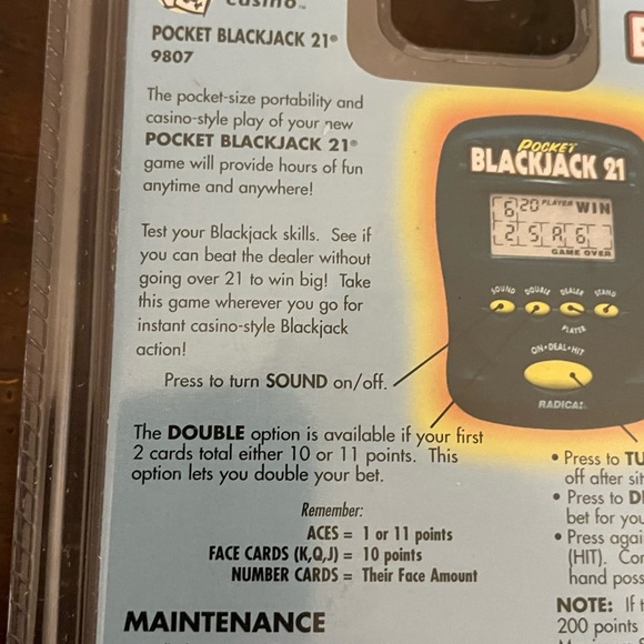 Radica Blackjack 21 Casino Pocket Electronic Handheld Game in Original Packaging - Picture 9 of 11